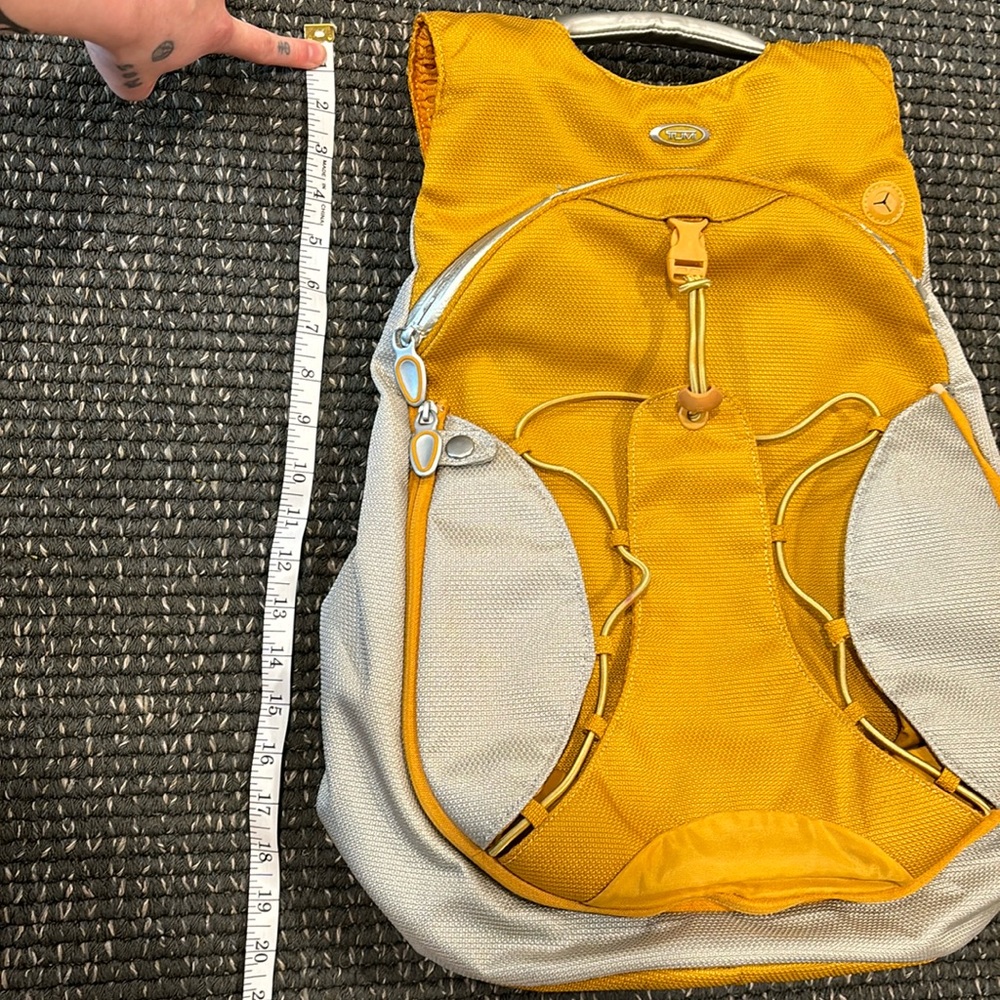 Tumi yellow backpack - Picture 7 of 10